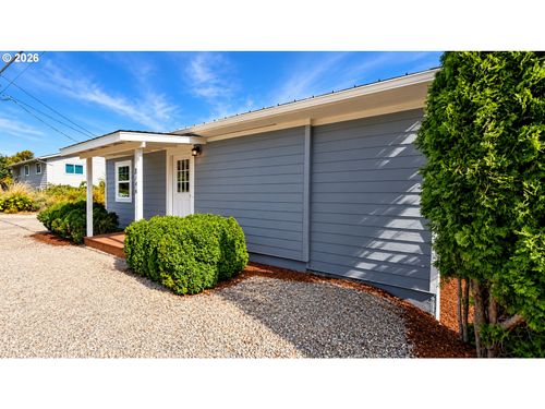 8196 65th Ave, Salem, OR, 97305 | Card Image