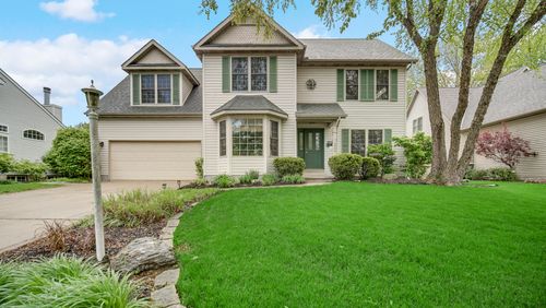 3204 Saddlebrook Crossing, Valparaiso, IN, 46385 | Card Image