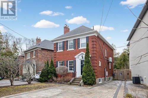 17 Otter Cres, Toronto, ON, M5N2W3 | Card Image