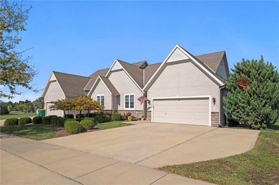 1216 Cottonwood Court, Townhouse with 2 bedrooms, 2 bathrooms and null parking in Paola KS | Image 3