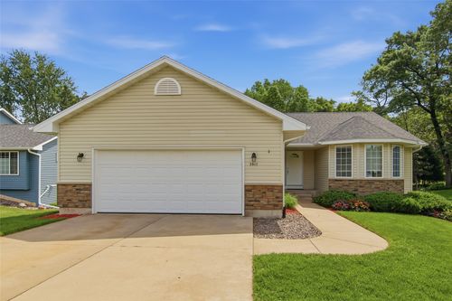 3513 Lamont St, Eau Claire, WI, 54701-9235 | Card Image