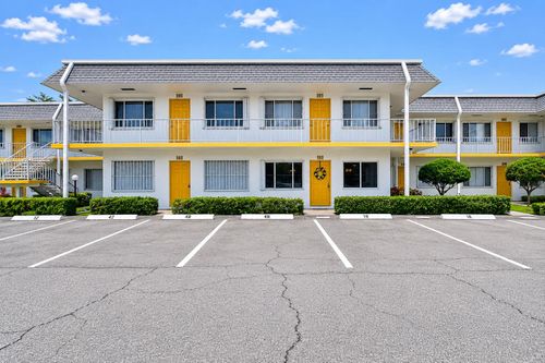 apt-104-3240 Lake Osborne Dr, Lake Worth Beach, FL, 33461-5947 | Card Image