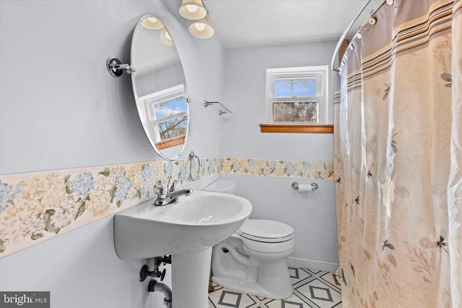 147 S 7 Th St, House other with 3 bedrooms, 1 bathrooms and null parking in MOUNT WOLF PA | Image 14