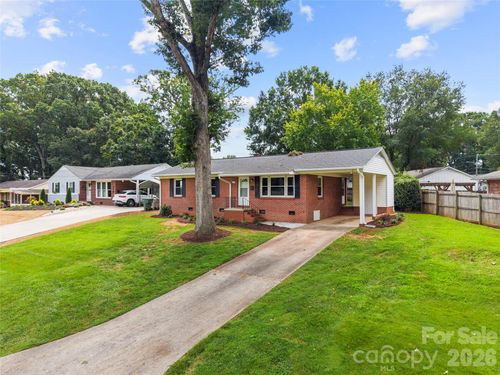 713 Crestwood Ave, Gastonia, NC, 28054-5588 | Card Image