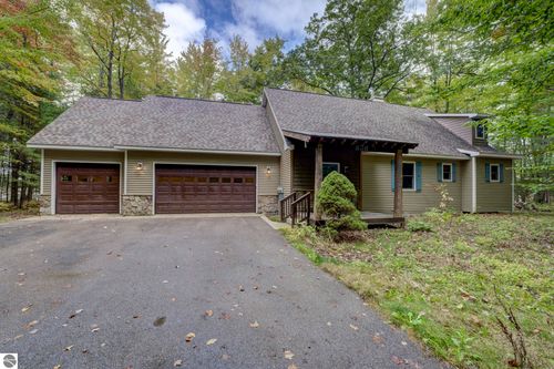 838 Blue Heron Dr Se, Kalkaska, MI, 49646-7601 | Card Image
