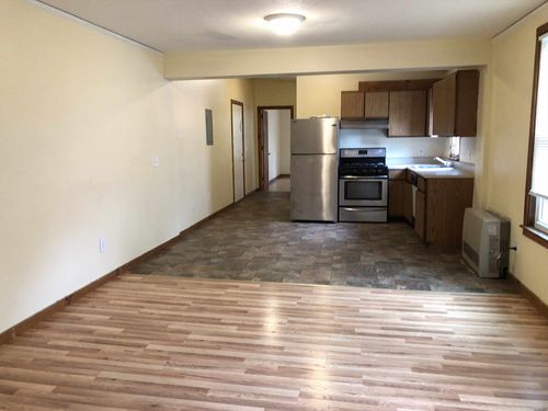 apt-1-711 Main St, Amherst, MA, 01002-2692 | Card Image