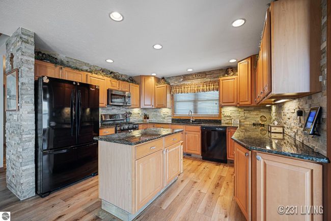 6890 Jessie Dr, House other with 4 bedrooms, 2 bathrooms and null parking in Saint Helen MI | Image 23