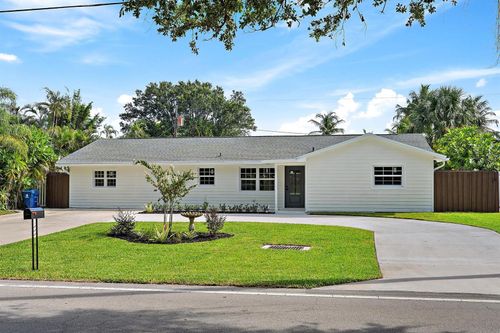 109 E Riverside Dr, Jupiter, FL, 33469-3257 | Card Image