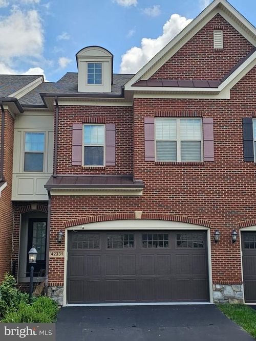 42331 Benfold Sq, BRAMBLETON, VA, 20148-7605 | Card Image