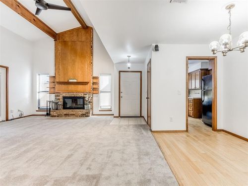 9322 S Hudson Ave, Oklahoma City, OK, 73139-8643 | Card Image