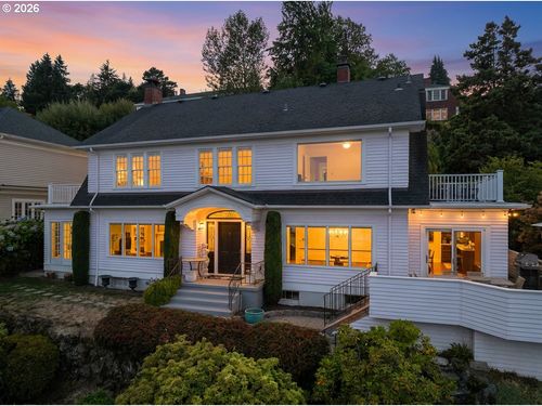 745 Nw Culpepper Ter, Portland, OR, 97210-3122 | Card Image