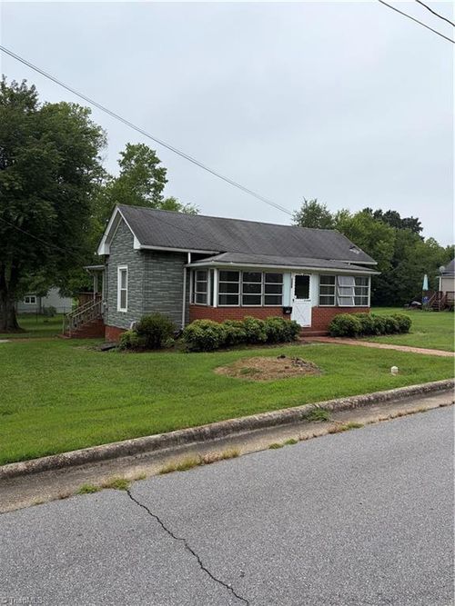 1308 Carolina Ave, Eden, NC, 27288-3824 | Card Image