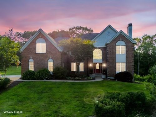 169 Pinecrest Rd, Holliston, MA, 01746-1541 | Card Image