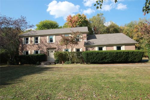3630 Joyce Ann Dr, Youngstown, OH, 44511-3301 | Card Image