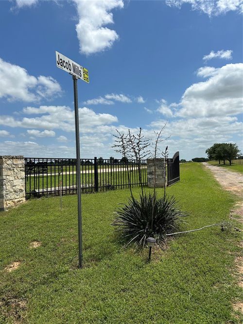 36677 Brumlow Rd, Hempstead, TX, 77445 | Card Image