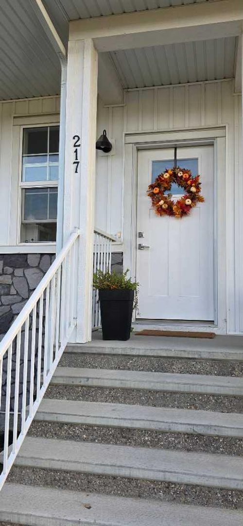 217 Dawson Way, Chestermere, AB, T1X2R7 | Card Image