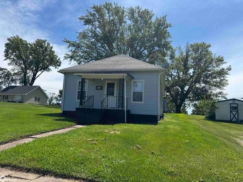 106 Woodlawn Ave, Chariton, IA, 50049-2248 | Card Image