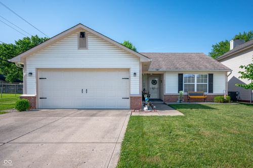 1112 Berwyn Rd, New Whiteland, IN, 46184-1080 | Card Image