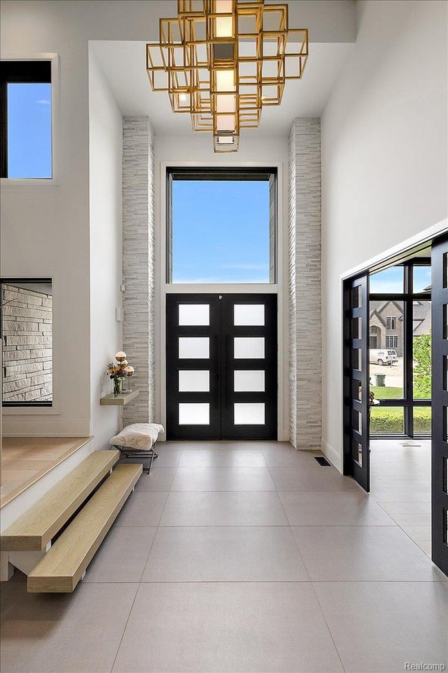 045-212 Enclave-45.jpg | Image 4