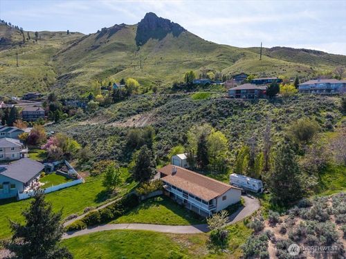 1531 Millerdale Avenue, Wenatchee, WA, 98801 | Card Image