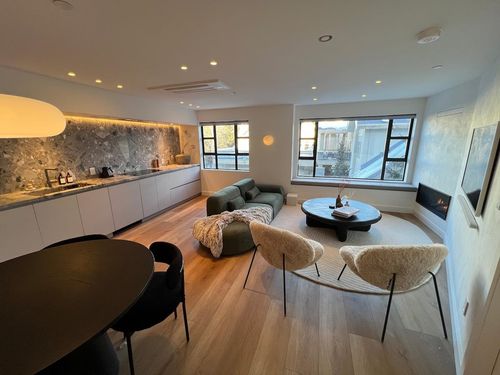 215-4360 Lorimer Rd, Whistler, BC, V8E1A5 | Card Image