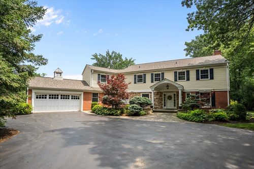 455 Rockefeller Rd, Lake Forest, IL, 60045-3137 | Card Image