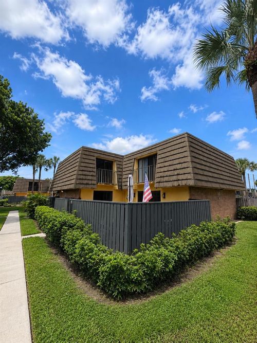 4207 42nd Way, West Palm Beach, FL, 33407-6834 | Card Image
