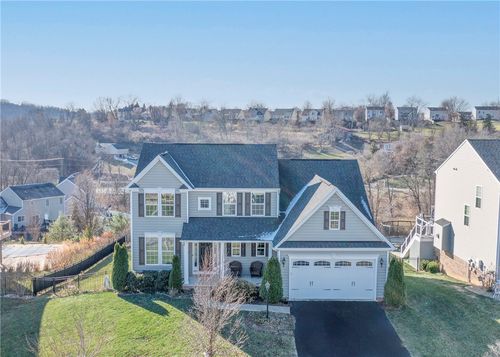 1031 Oakbrooke, Canonsburg, PA, 15317 | Card Image