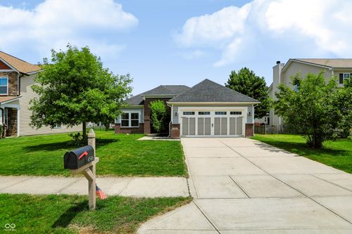 4546 Walcott Dr, Westfield, IN, 46062-1100 | Card Image