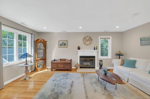 1208 Nutmeg Dr, Carmel, NY, 10512-2607 | Card Image