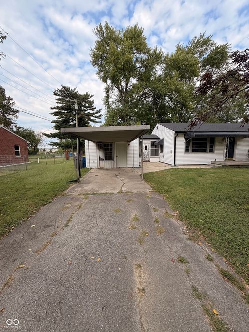 6542 Massachusetts Ave, Indianapolis, IN, 46226-5646 | Card Image