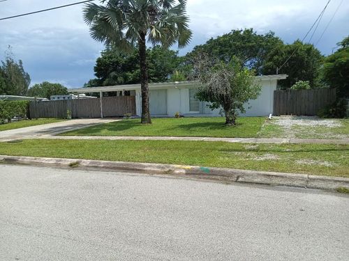 100 Se Naranja Ave, Port St. Lucie, FL, 34983 | Card Image