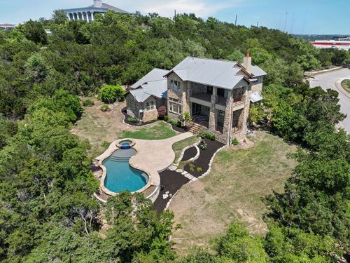 724 Stonewall Ridge Ln, Austin, TX, 78746-6384 | Card Image