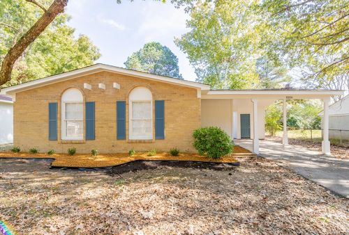 8106 Elmbrook Dr, Southaven, MS, 38671-4810 | Card Image