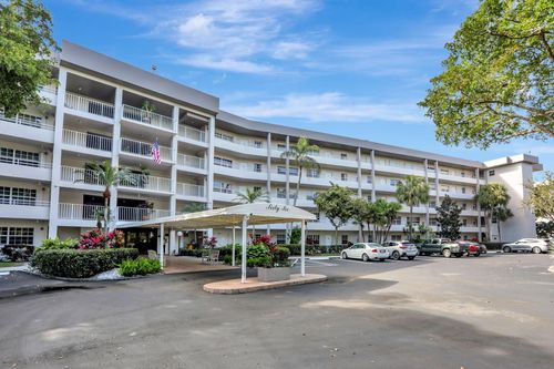 apt-512-565 Oaks Ln, Pompano Beach, FL, 33069-3794 | Card Image