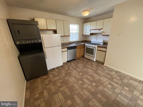 apt-17d-100 Park Blvd, CHERRY HILL, NJ, 08034-3417 | Card Image