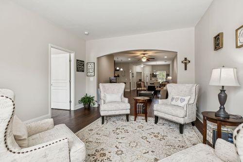 161 Winslow Ct, Gallatin, TN, 37066-0600 | Card Image