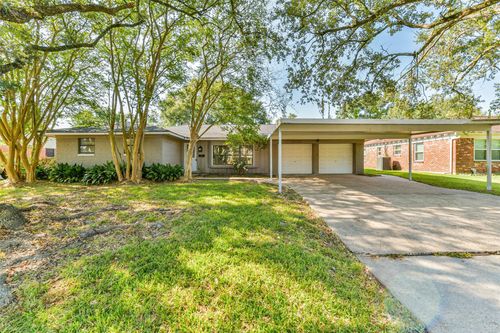 1005 Fleetwood St, Baytown, TX, 77520-2526 | Card Image