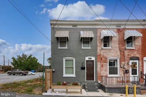 587 Zook Ave, LANCASTER, PA, 17602-2118 | Card Image