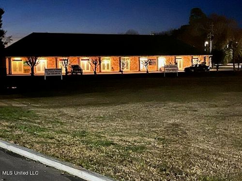 b-4063 Ginger Dr, D'Iberville, MS, 39540-3705 | Card Image