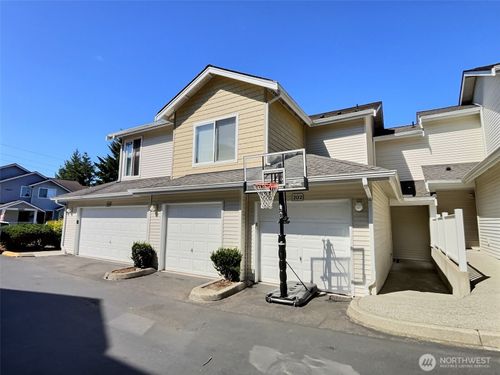 unit-202-14512 1st Ln Ne, Duvall, WA, 98019-6459 | Card Image