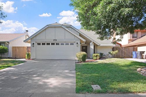 2516 Black Walnut Dr, Modesto, CA, 95355-9592 | Card Image
