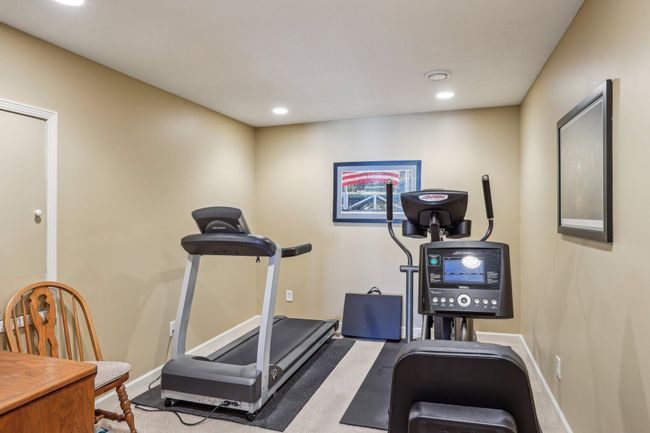 Lower level flex room | Image 30