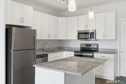 301-71 Connecticut Ave, Norwalk, CT, 06850 | Card Image