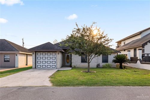 631 Toppenish Street, Rio Grande City, TX, 78582 | Card Image
