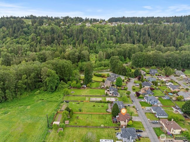 Greenbelt behind property (County) | Image 35