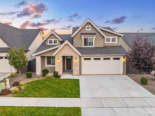 1717 E Mount Maria St, Meridian, ID, 83642-1004 | Card Image