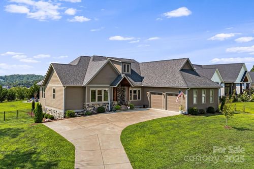 163 Samuel Dr, Mills River, NC, 28759-0092 | Card Image