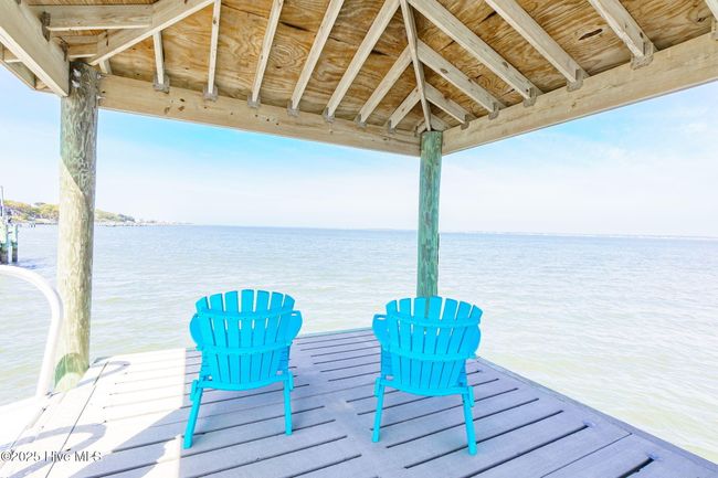 1408 Emerald Dr, House other with 3 bedrooms, 5 bathrooms and 1 parking in Emerald Isle NC | Image 44