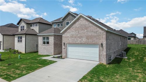 1041 Whistler Street, Bentonville, AR, 72713 | Card Image